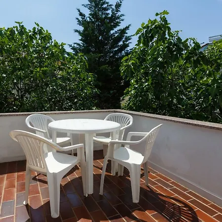Apartment Jezevac *